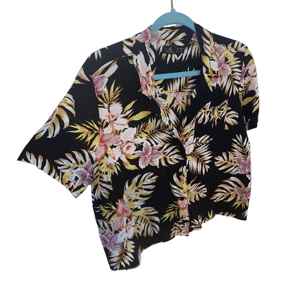 Volcom Gen wow Tropical Floral Black Button-Up Women's Top Hawaiian shirt resort - Picture 3 of 14